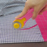 Cortador Rotativo para tela Pink Color 45 mm OLFA - Soy Didácticos